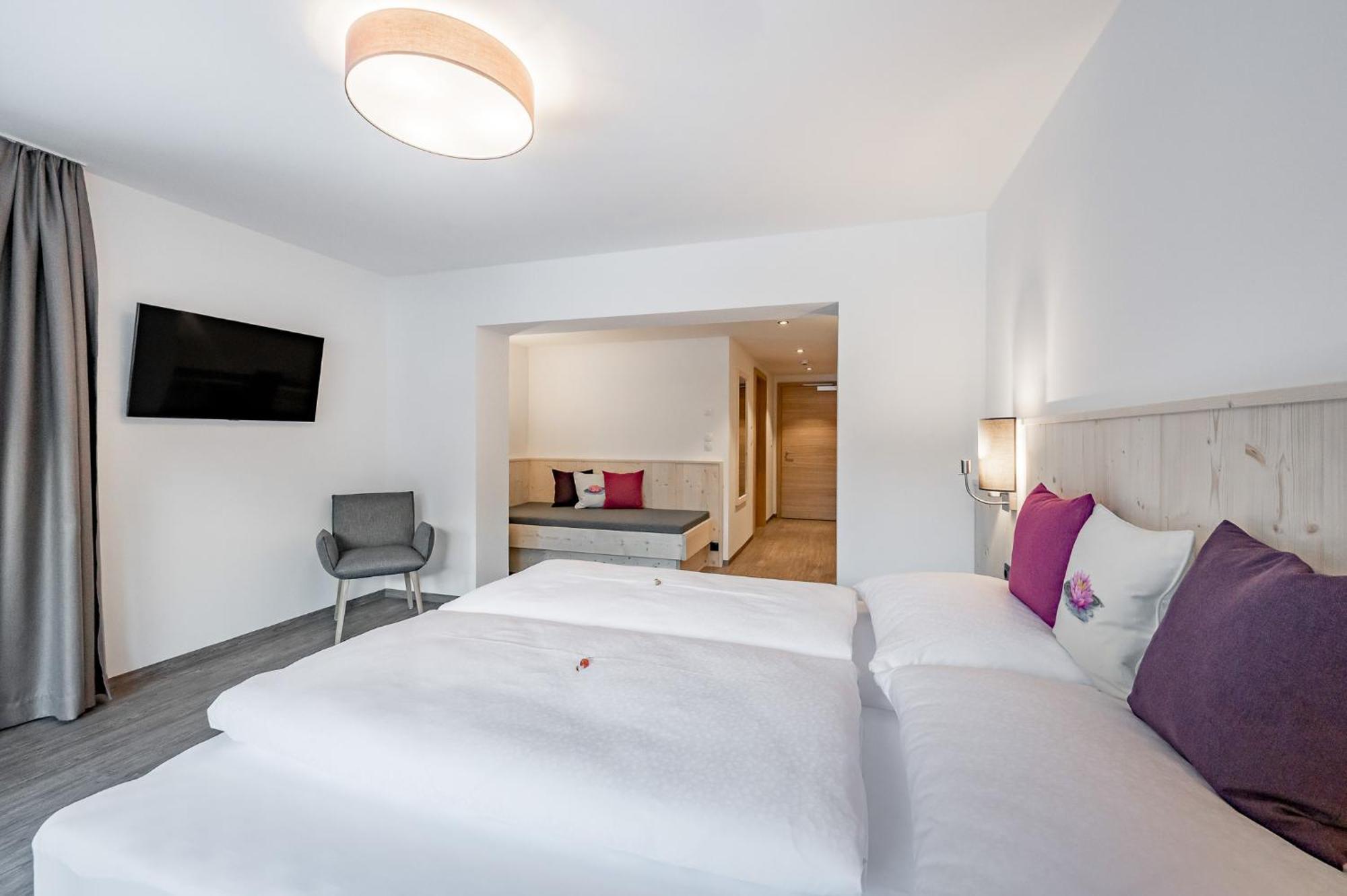 Seehüter's Hotel Seerose Oetz Habitación foto