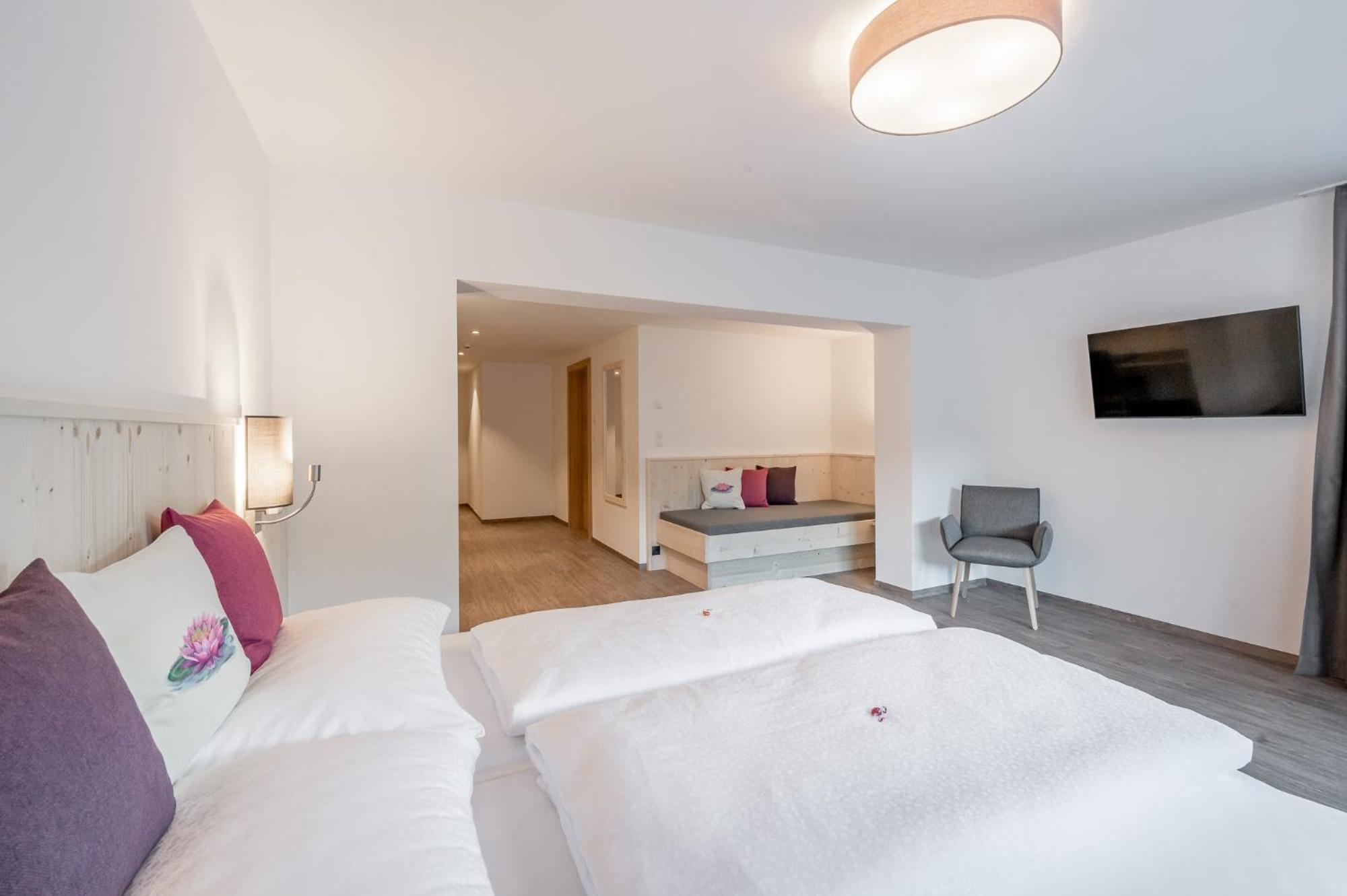 Seehüter's Hotel Seerose Oetz Habitación foto