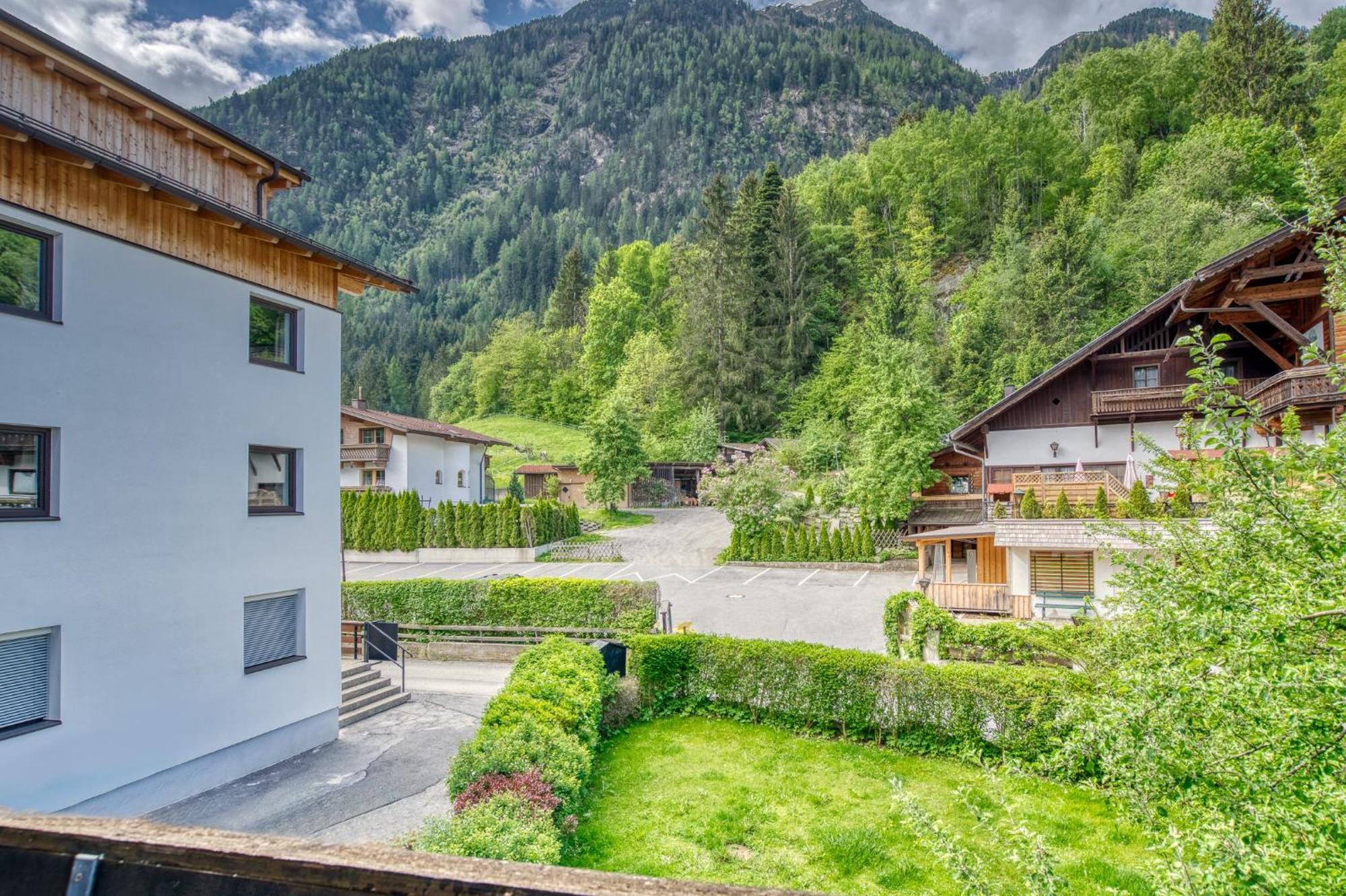 Seehüter's Hotel Seerose Oetz Habitación foto