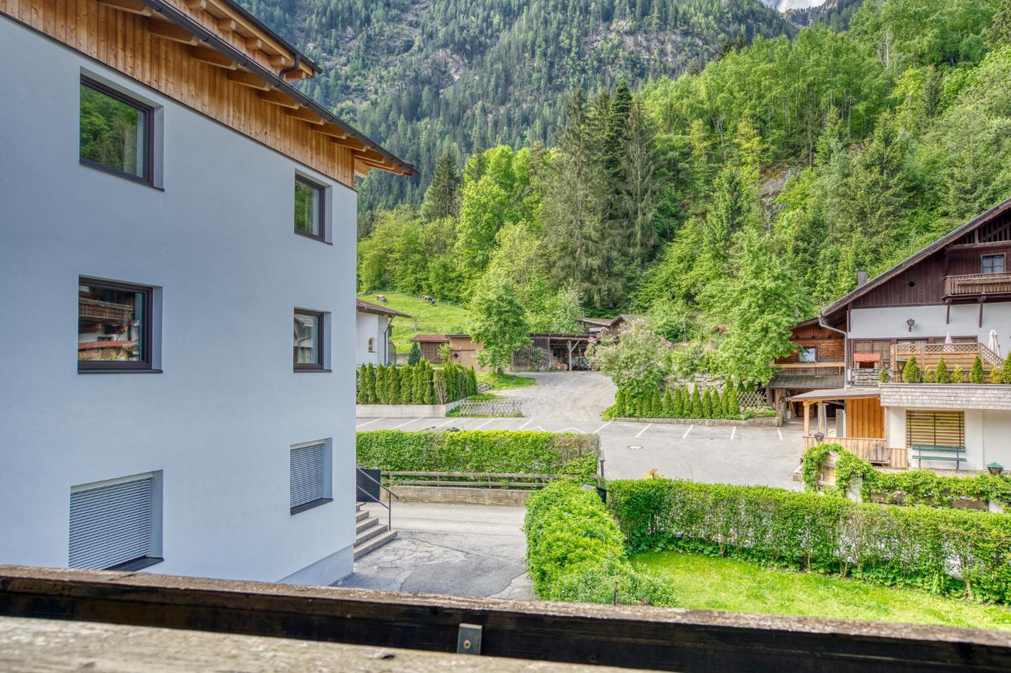 Seehüter's Hotel Seerose Oetz Exterior foto