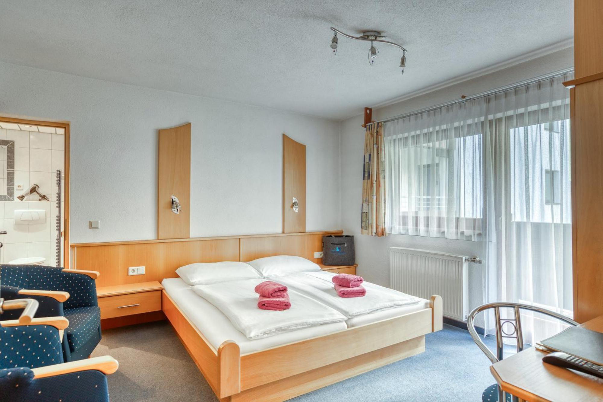 Seehüter's Hotel Seerose Oetz Habitación foto